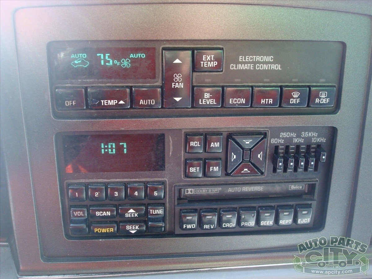 1990 Buick Reatta WE SHIP ! NEEDS WORK ! - photo 4
