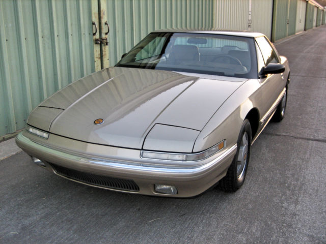 1990 BUICK REATTA COUPE, DRIFTWOOD, LOW MILES, TIME CAPSULE, IMMACULATE! 1990 Buick Reatta Coupe