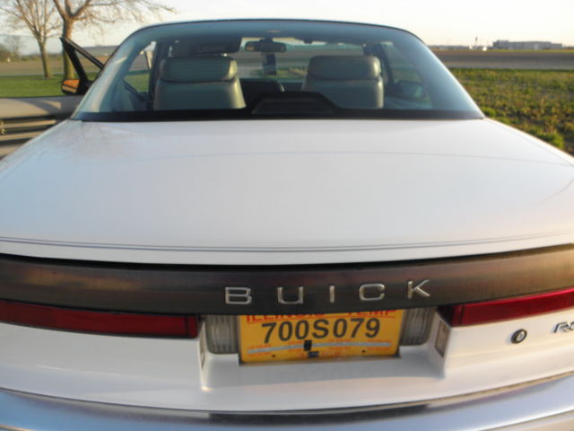 1990 Buick Reatta - photo 4