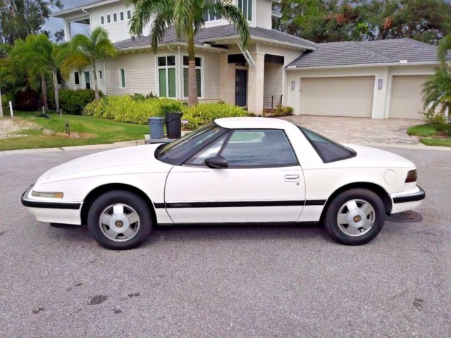 1990 Buick Reatta Great Shape. NO RESERVE. Garaged Fl Car. No Rust. Runs Great. 1990 Buick Reatta