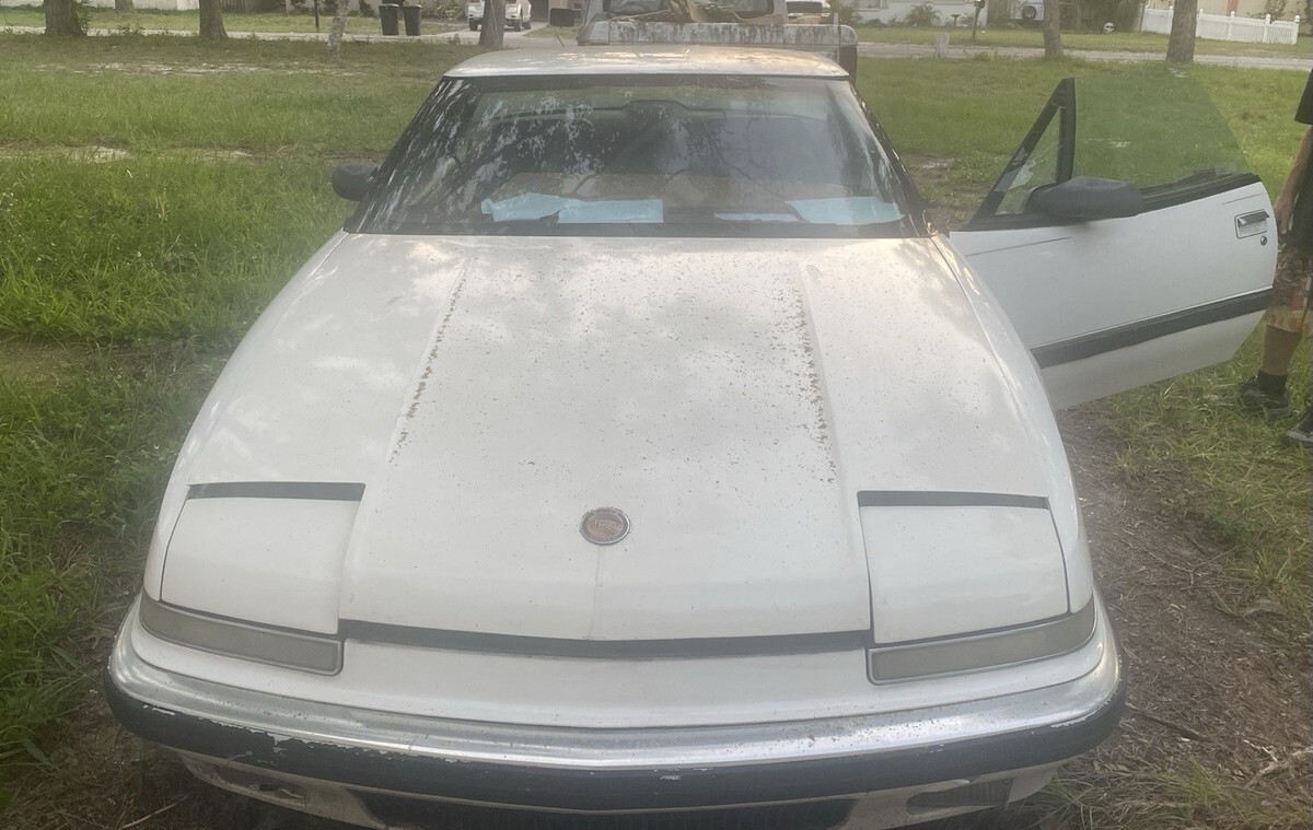 1990 Buick Reatta - photo 11