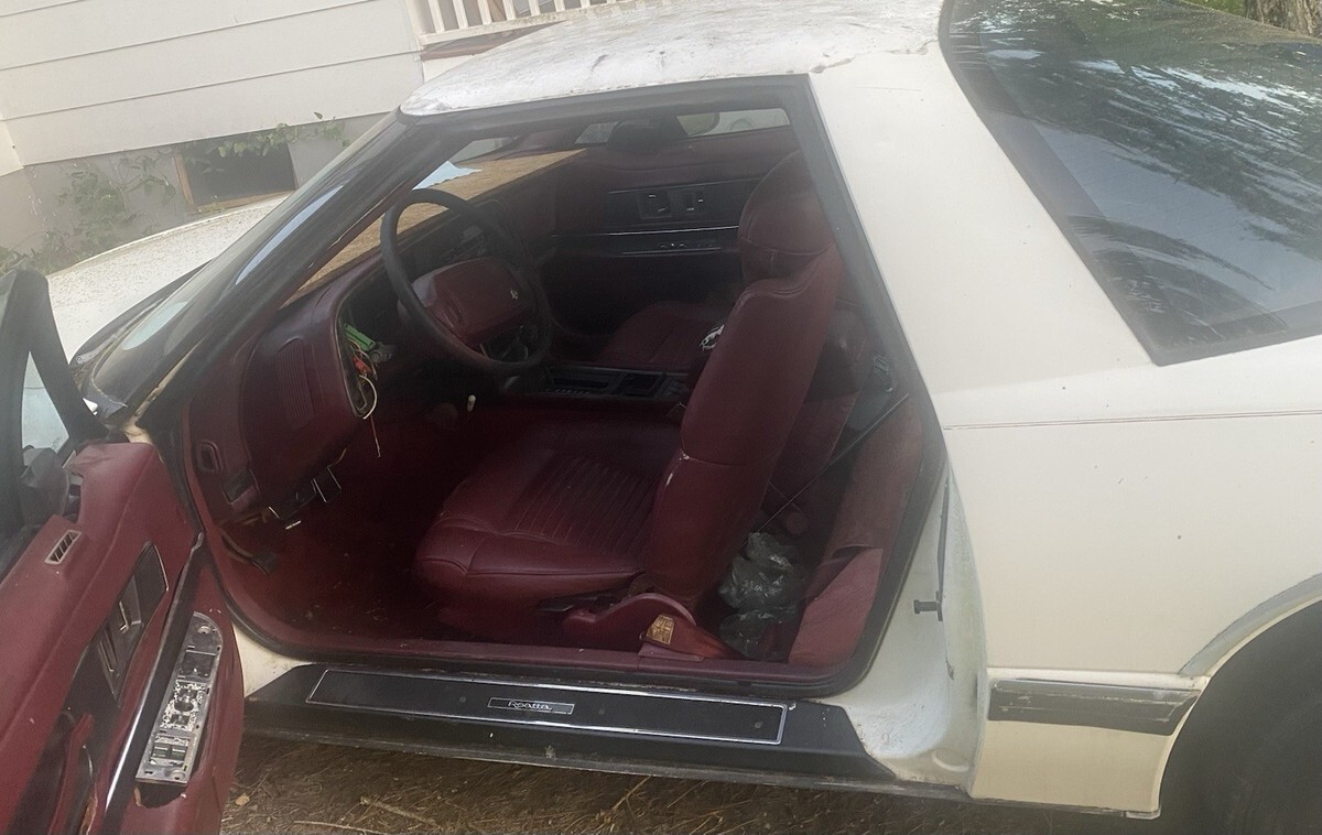 1990 Buick Reatta - photo 2