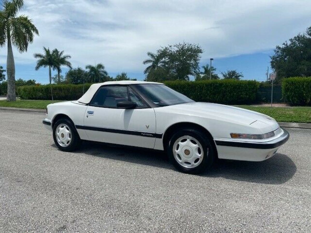 1990 Buick Reatta - photo 10