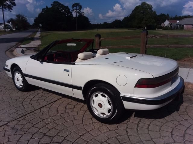 1990 Buick Reatta Select 60 - photo 3