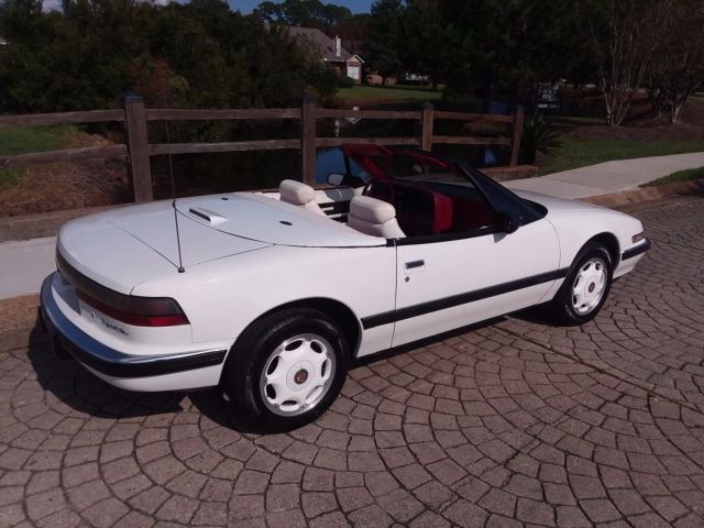 1990 Buick Reatta Select 60 - photo 4