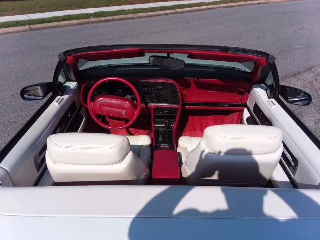 1990 Buick Reatta Select 60 - photo 6