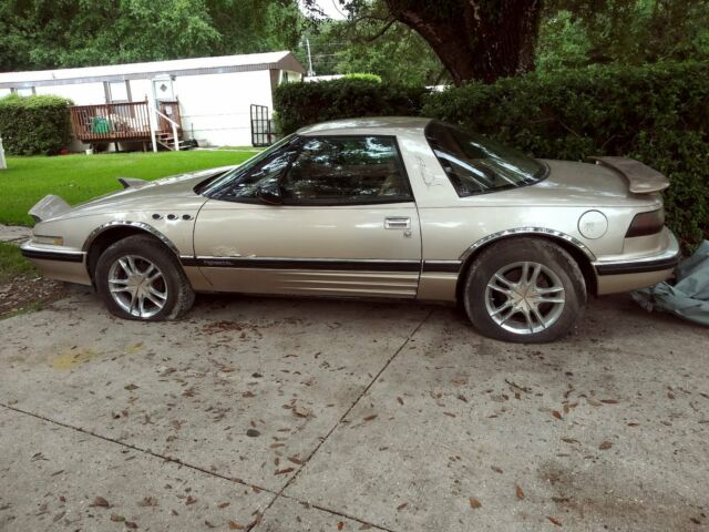 1990 Buick Reatta STANDARD - photo 2