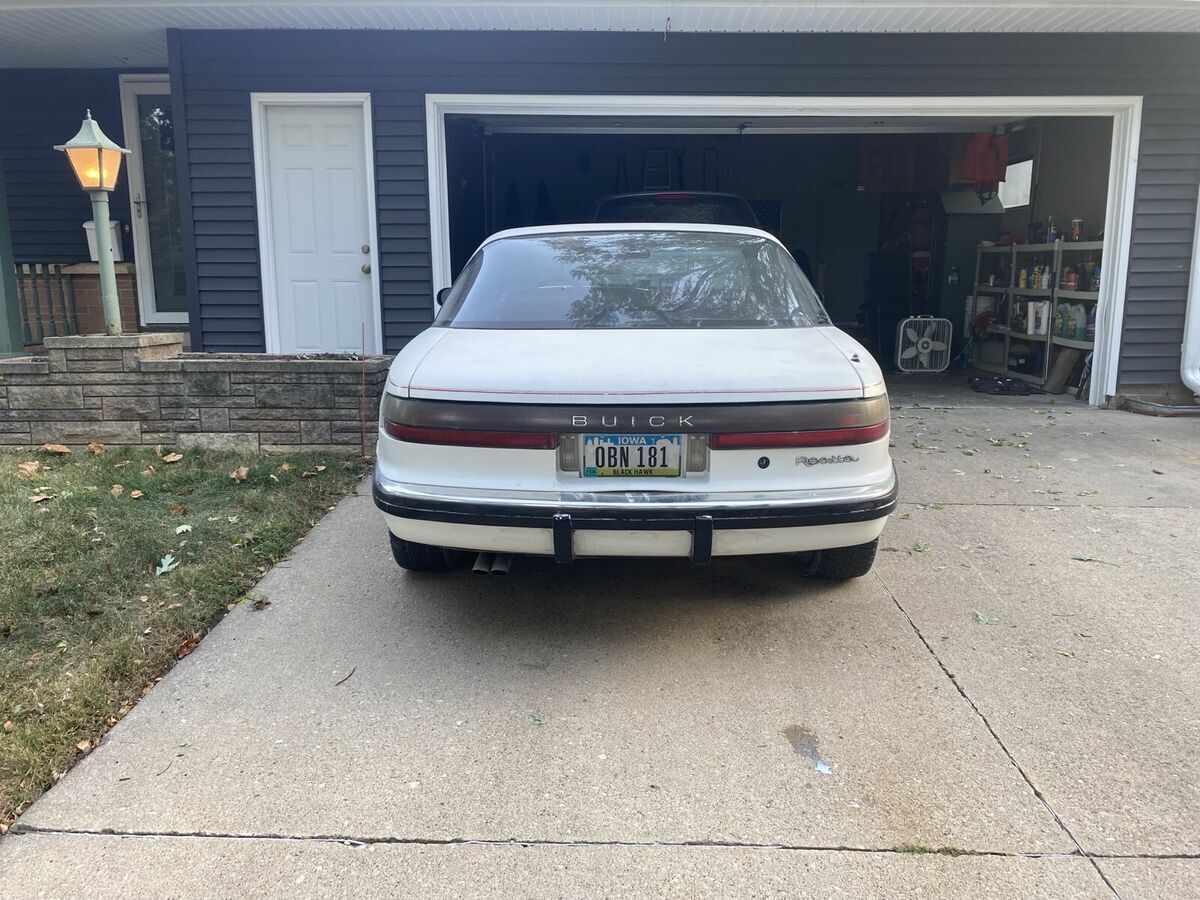 1990 Buick Reatta - photo 4