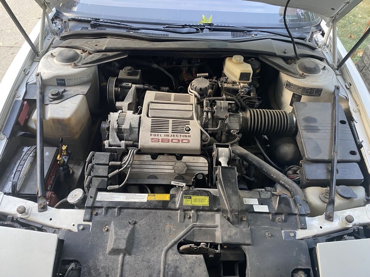 1990 Buick Reatta - photo 8
