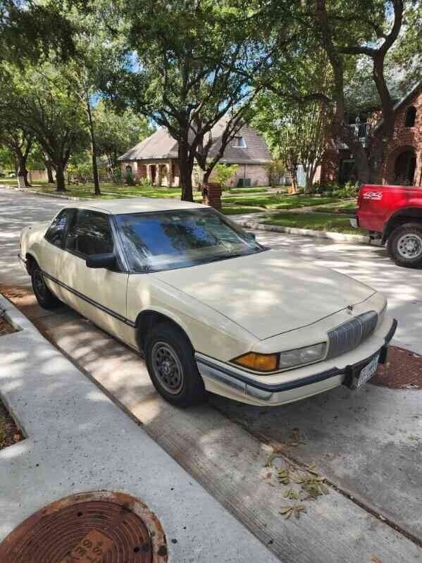 1990 Buick Regal - photo 2