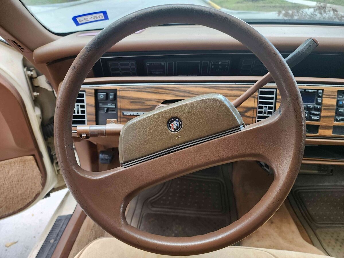 1990 Buick Regal - photo 8