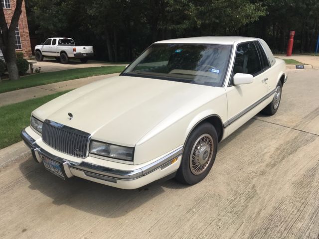 1990 Buick Riviera blue - photo 4
