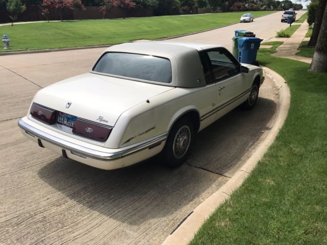 1990 Buick Riviera blue - photo 6