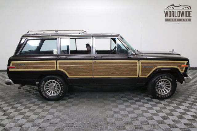 1990 Jeep Wagoneer LOADED 4X4 MUST SEE - photo 8