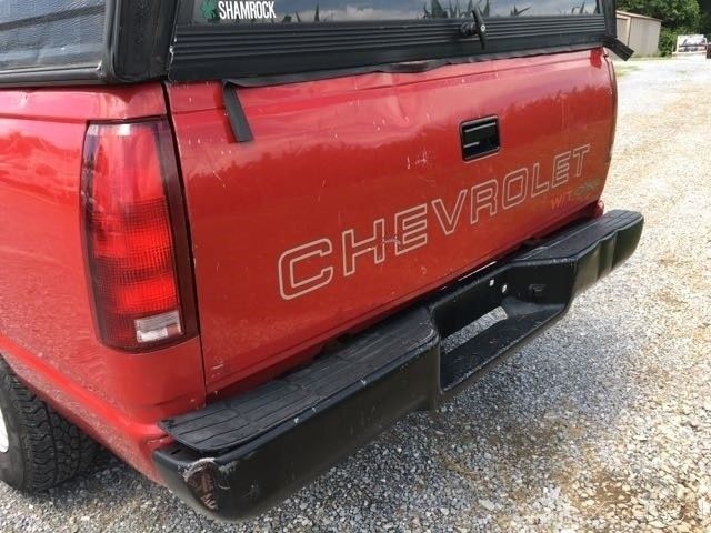 1990 Chevrolet C/K Pickup 1500 C1500 WT - photo 10