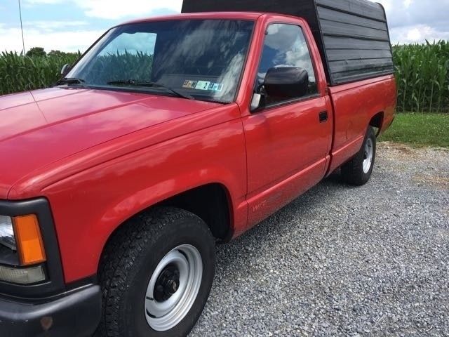 1990 Chevrolet C/K Pickup 1500 C1500 WT - photo 2