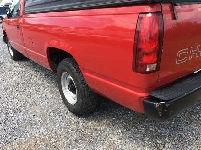 1990 Chevrolet C/K Pickup 1500 C1500 WT - photo 9
