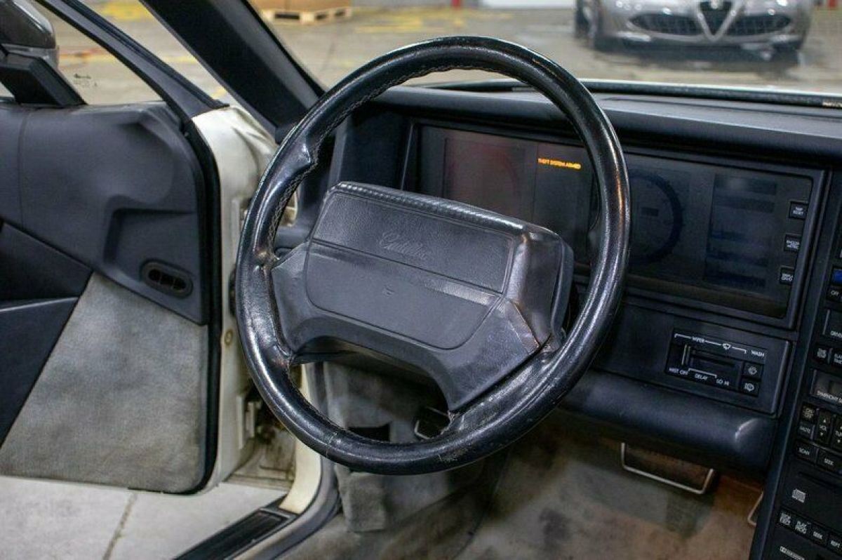 1990 Cadillac Allante - photo 12