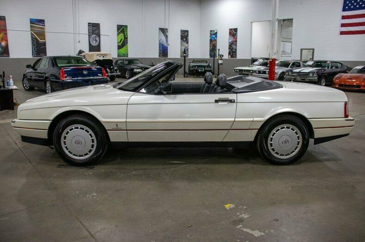 1990 Cadillac Allante - photo 2