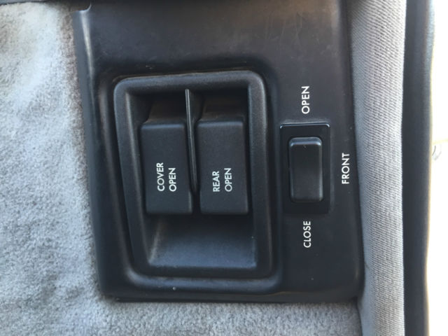 1990 Cadillac Allante Base Convertible 2-Door - photo 11