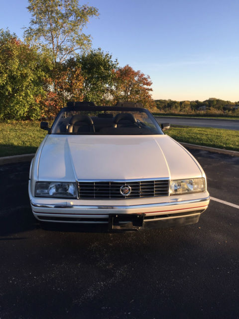 1990 Cadillac Allante Base Convertible 2-Door - photo 2