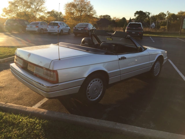 1990 Cadillac Allante Base Convertible 2-Door - photo 6