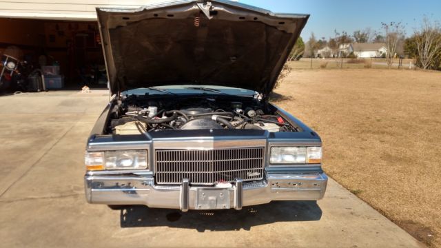 1990 Cadillac Brougham - photo 2