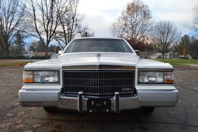 1990 Cadillac Brougham Brougham - photo 4