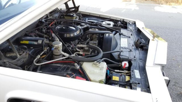 1990 Cadillac Brougham Gold and chrome - photo 12