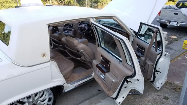 1990 Cadillac Brougham Gold and chrome - photo 9