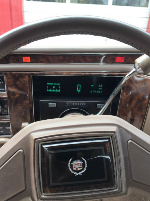 1990 Cadillac Brougham - photo 10