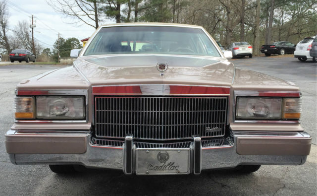 1990 Cadillac Brougham - photo 2