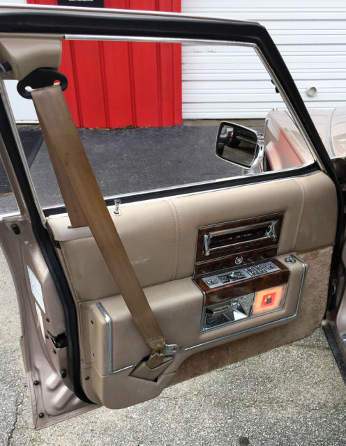 1990 Cadillac Brougham - photo 7
