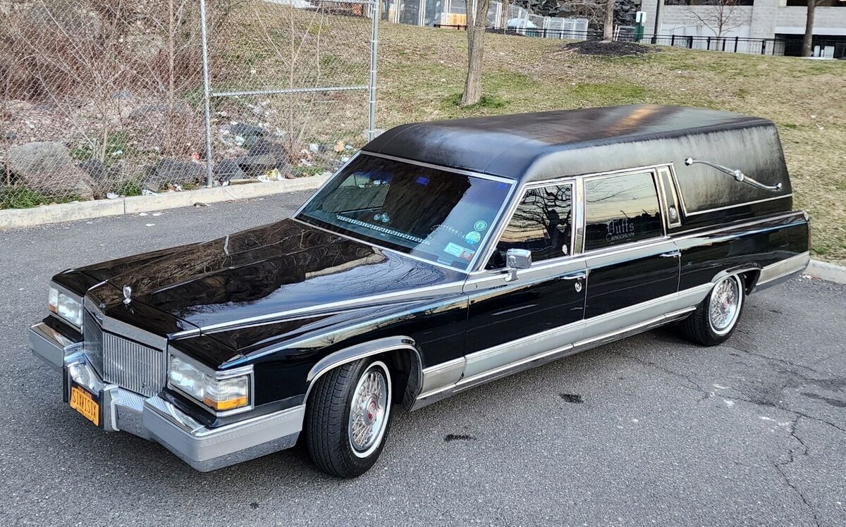 1990 Cadillac Brougham HEARSE - photo 12