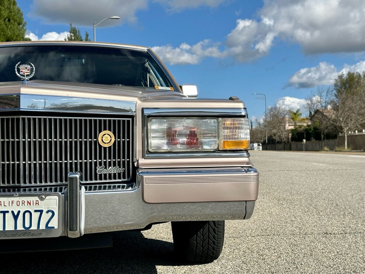 1990 Cadillac Brougham - photo 10