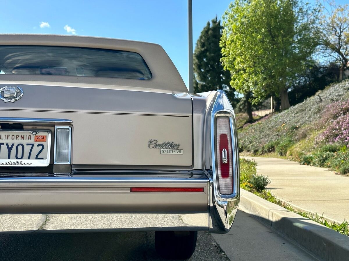 1990 Cadillac Brougham - photo 11