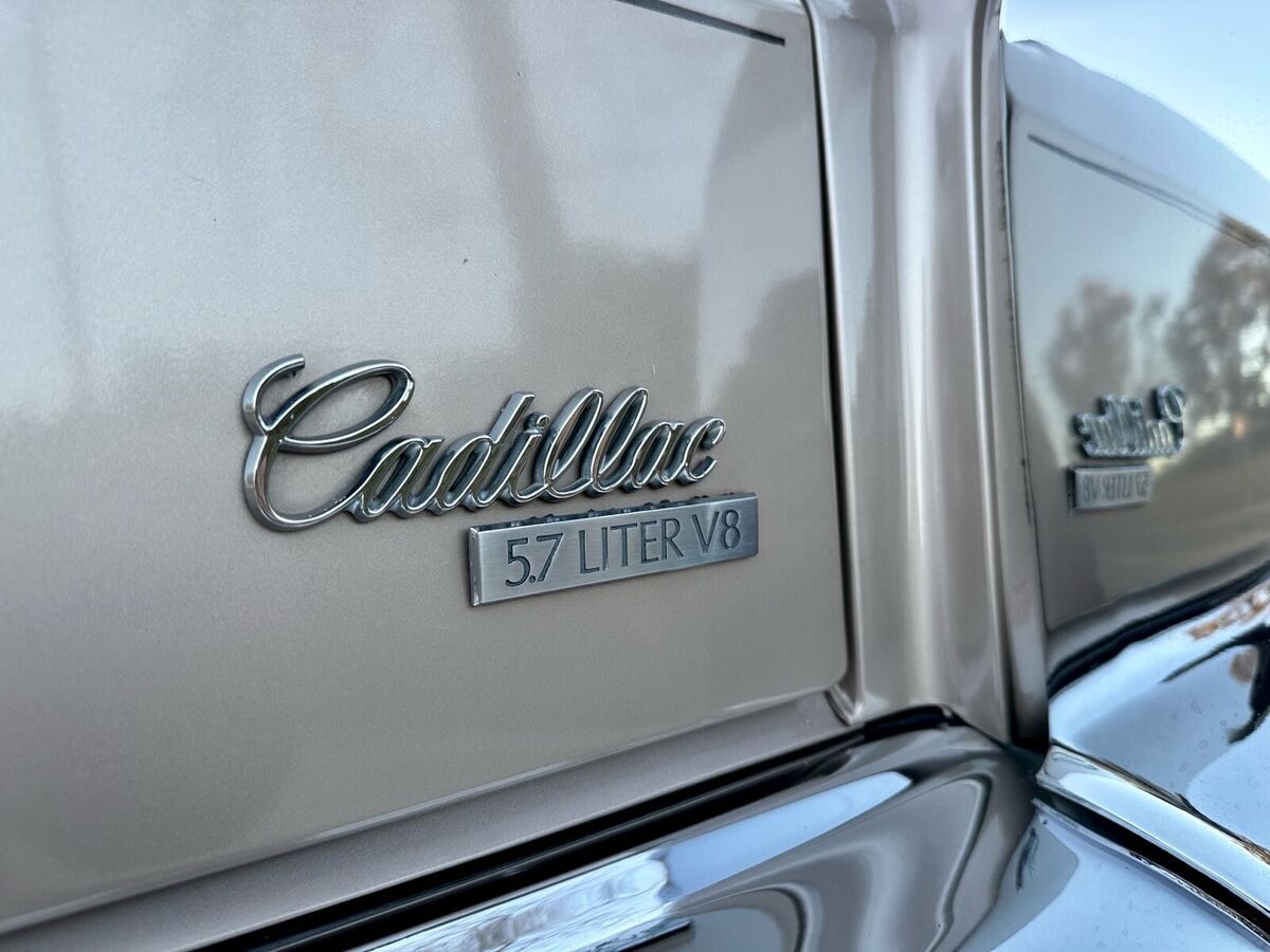 1990 Cadillac Brougham - photo 12