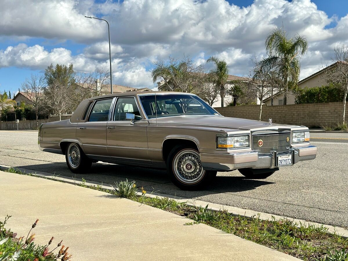 1990 Cadillac Brougham - photo 2