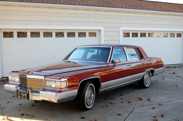 1990 Cadillac Brougham d' Elegance ONLY 2,561 miles. 1990 Cadillac Brougham D'Elegance