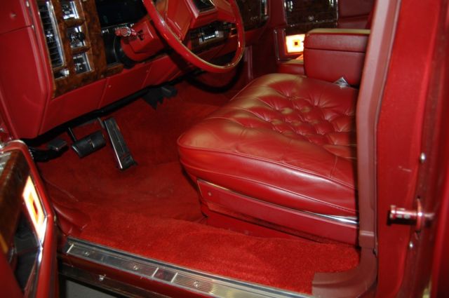 1990 Cadillac Brougham D'Elegance - photo 11