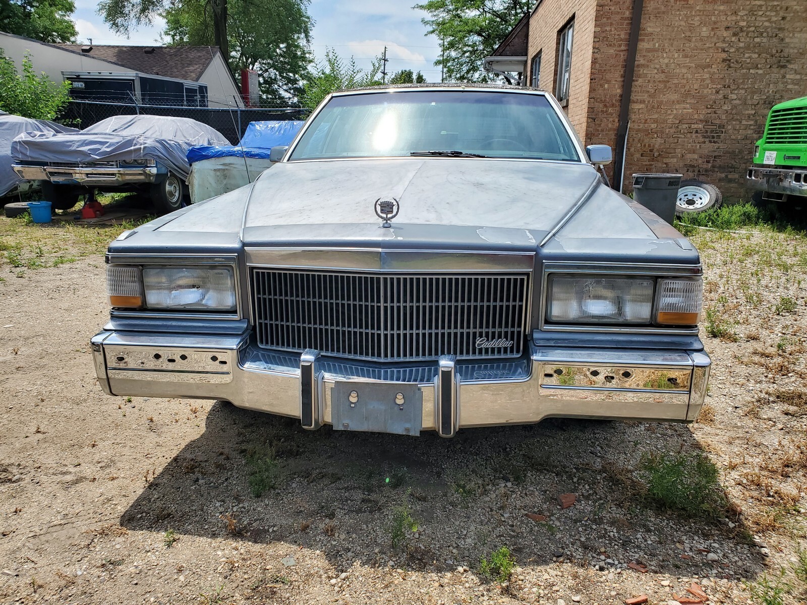1990 Cadillac Brougham - photo 2