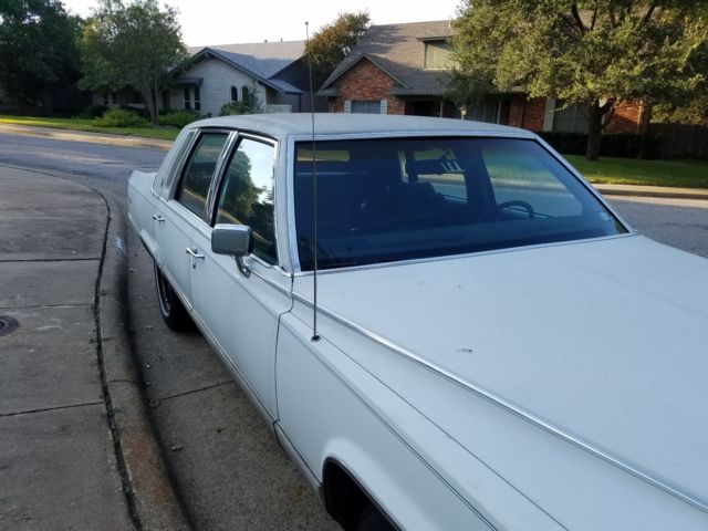 1990 Cadillac Brougham - photo 7