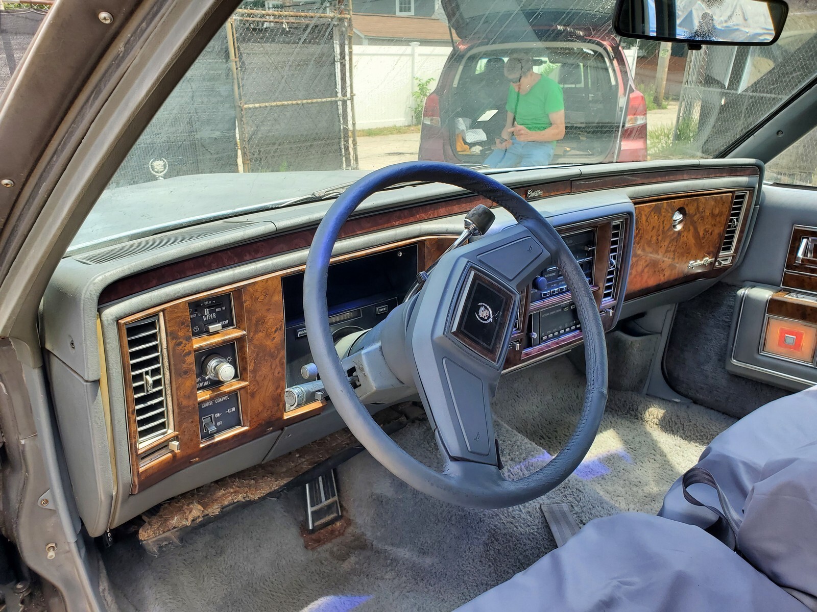 1990 Cadillac Brougham - photo 9