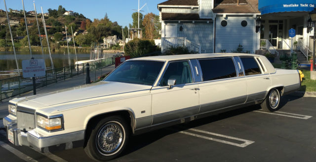1990 Cadillac Brougham d'Elegance Limousine 5.7L 1990 Cadillac Brougham d'Elegance Sedan 4-Door