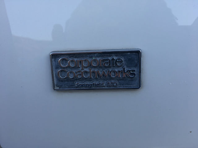 1990 Cadillac Brougham d'Elegance Sedan 4-Door - photo 9