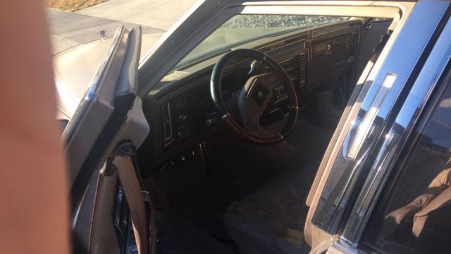 1990 Cadillac Brougham - photo 6