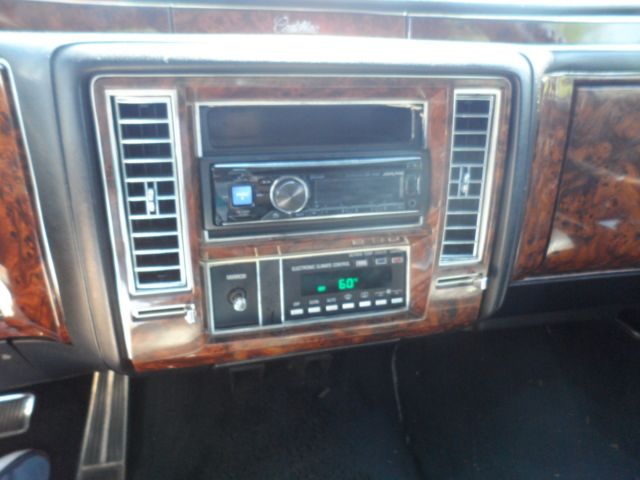 1990 Cadillac Brougham d"Elegance - photo 9
