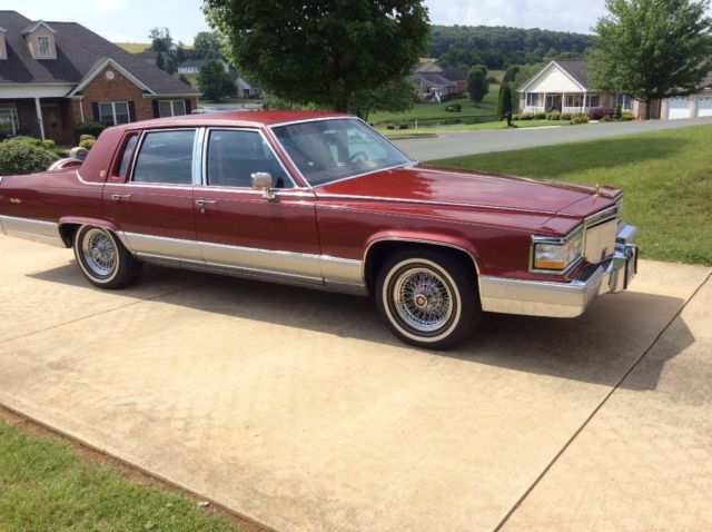 1990 Cadillac Brougham D'Elegance 5.7 1990 Cadillac Brougham 4 Door Sedan