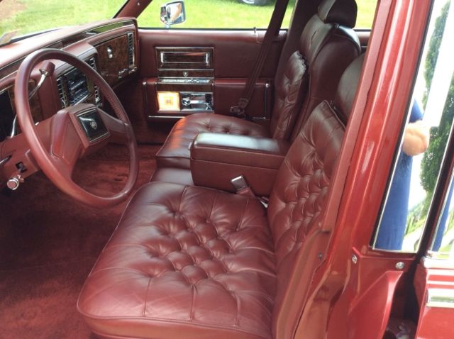 1990 Cadillac Brougham 4 Door Sedan - photo 9