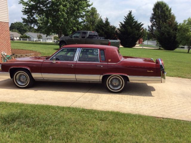 1990 Cadillac Brougham 4 Door Sedan - photo 4